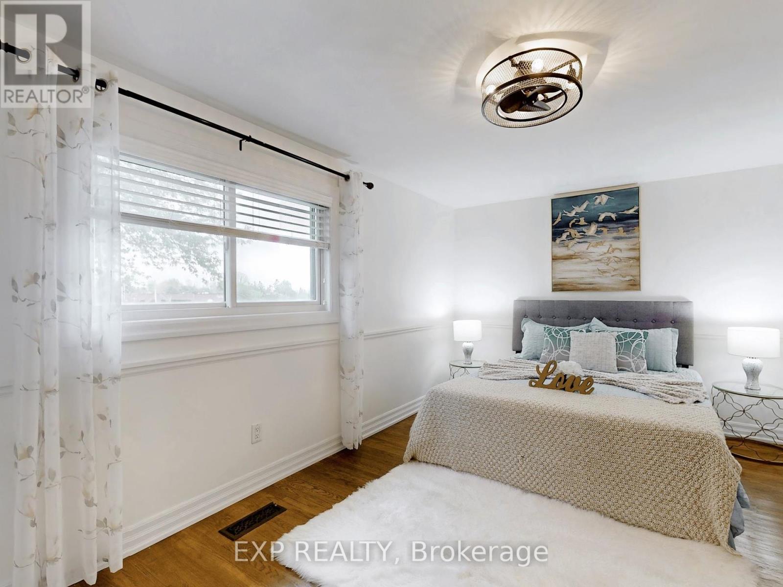 Photo 24 of 5 Lockton Crescent, Brampton ON
