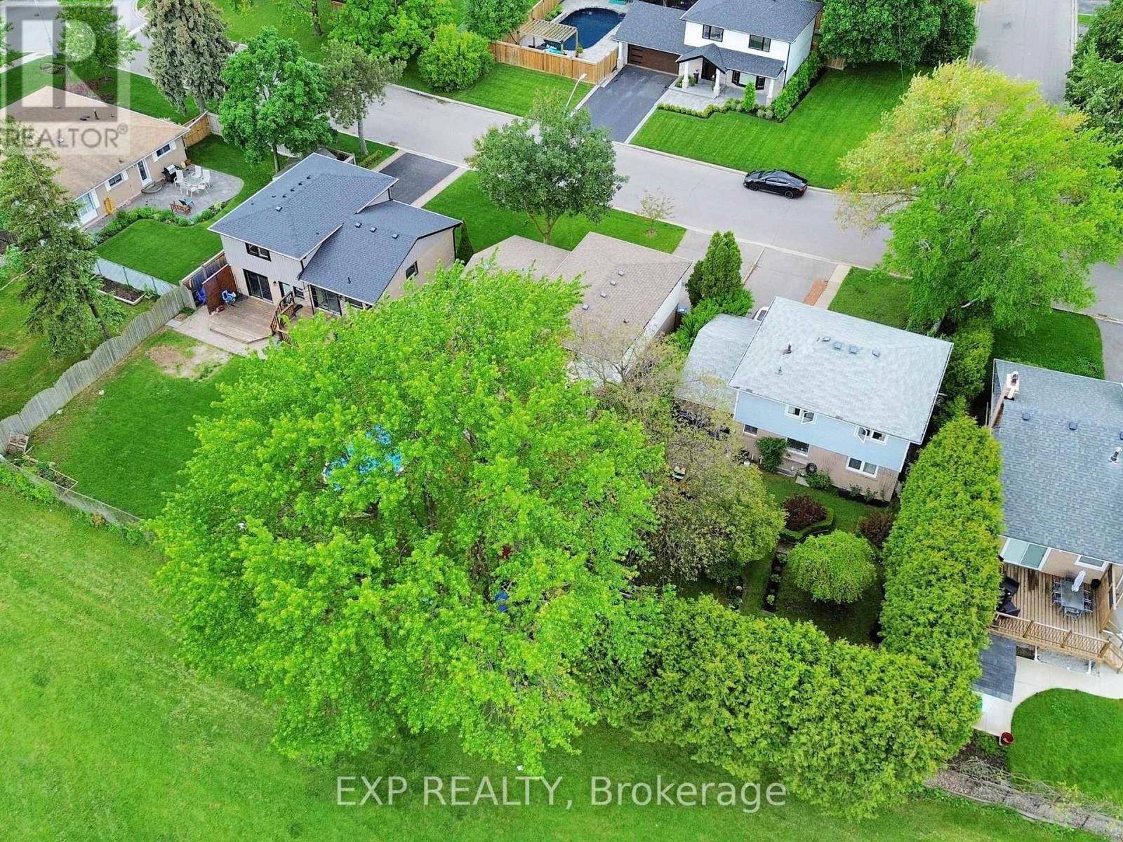 Photo 47 of 5 Lockton Crescent, Brampton ON