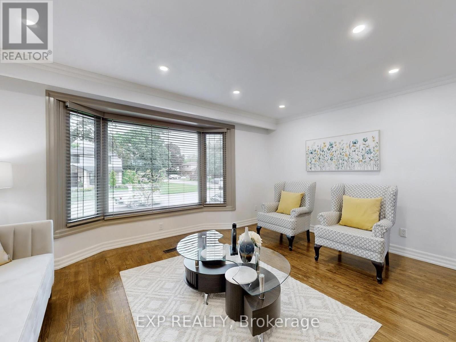 Photo 7 of 5 Lockton Crescent, Brampton ON