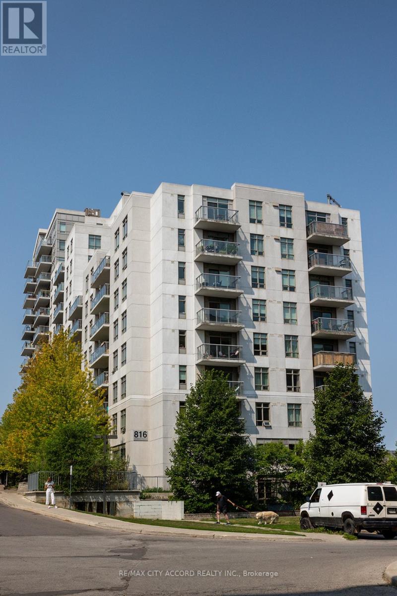 Photo 17 of 720 816 Lansdowne Avenue, Toronto ON