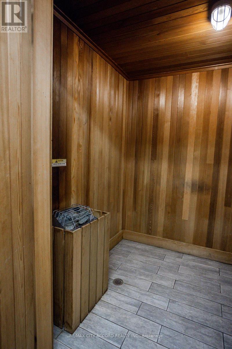 Photo 18 of 720 816 Lansdowne Avenue, Toronto ON