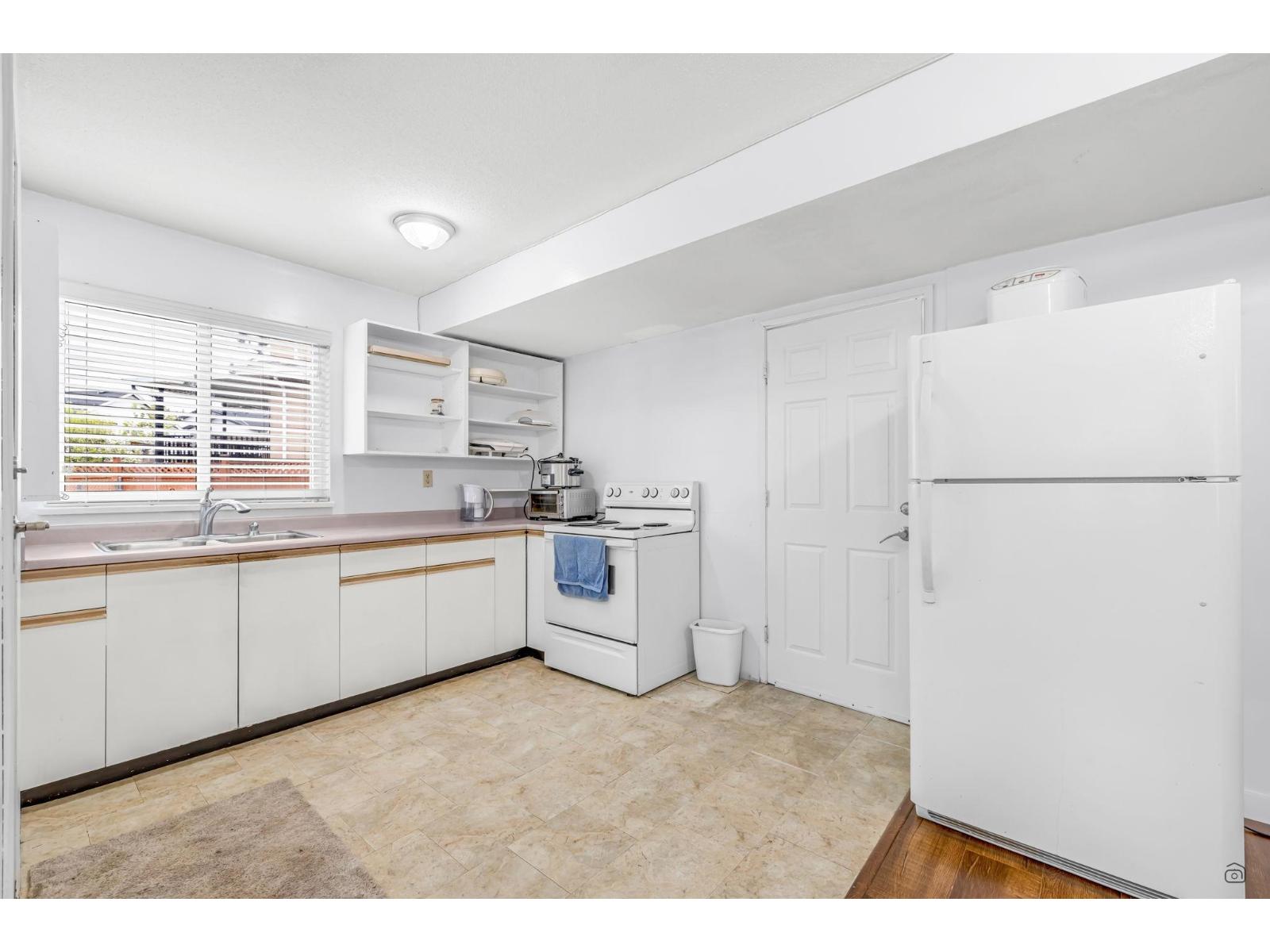 Photo 11 of 12841 69 Avenue, Surrey BC