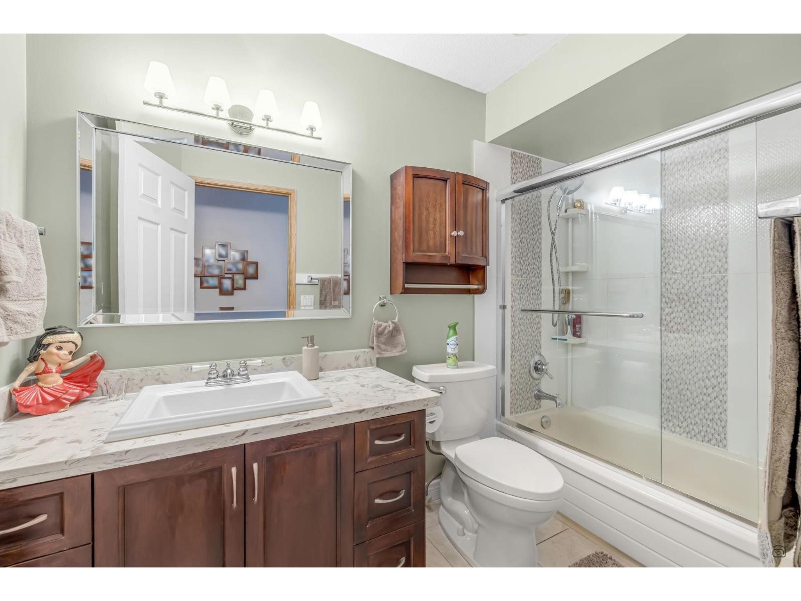 Photo 14 of 12841 69 Avenue, Surrey BC