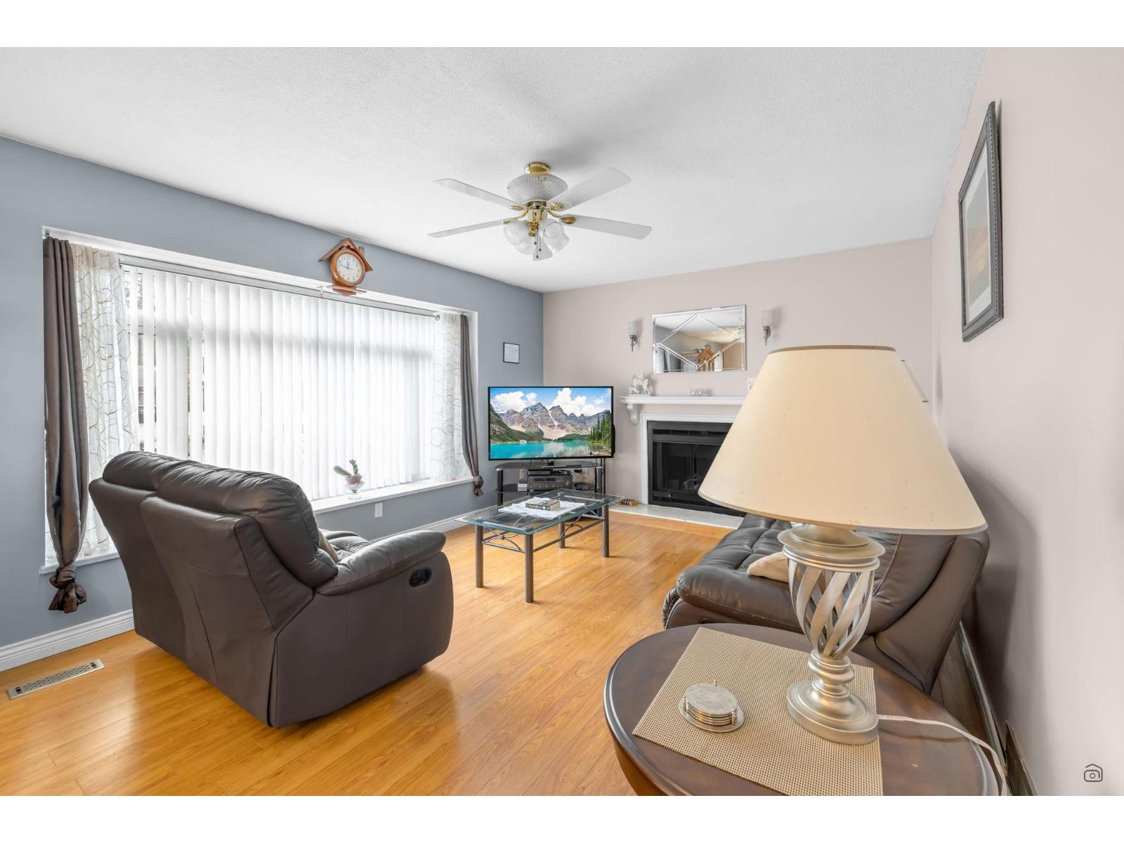 Photo 6 of 12841 69 Avenue, Surrey BC