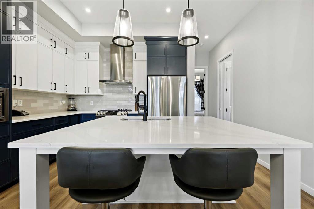 Photo 19 of 537 Marine Drive Se, Calgary AB
