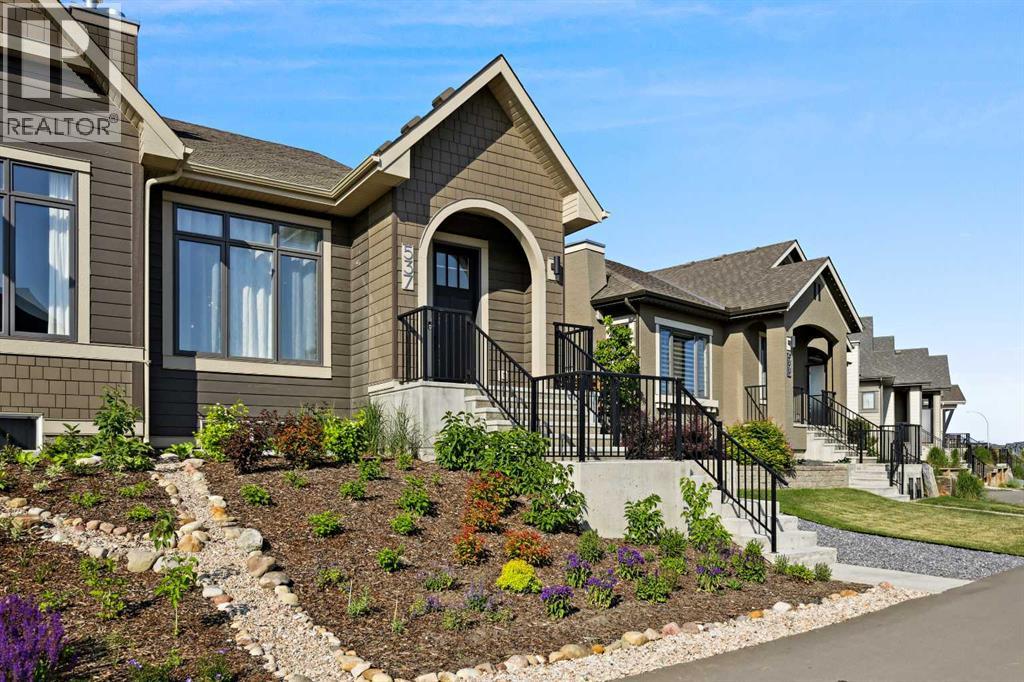 Photo 35 of 537 Marine Drive Se, Calgary AB