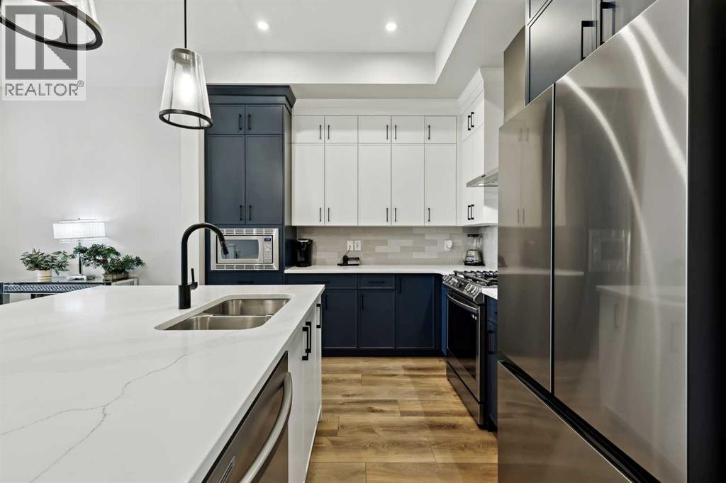 Photo 20 of 537 Marine Drive Se, Calgary AB