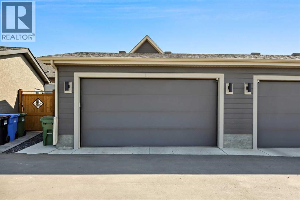 Photo 23 of 537 Marine Drive Se, Calgary AB