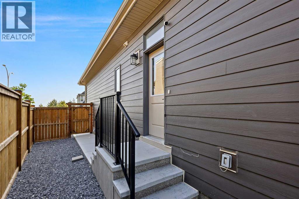 Photo 27 of 537 Marine Drive Se, Calgary AB