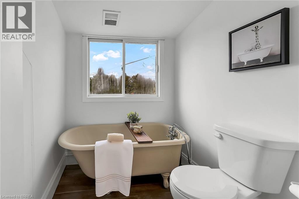 Photo 21 of 119 Wetmores Road, Mount Pleasant ON