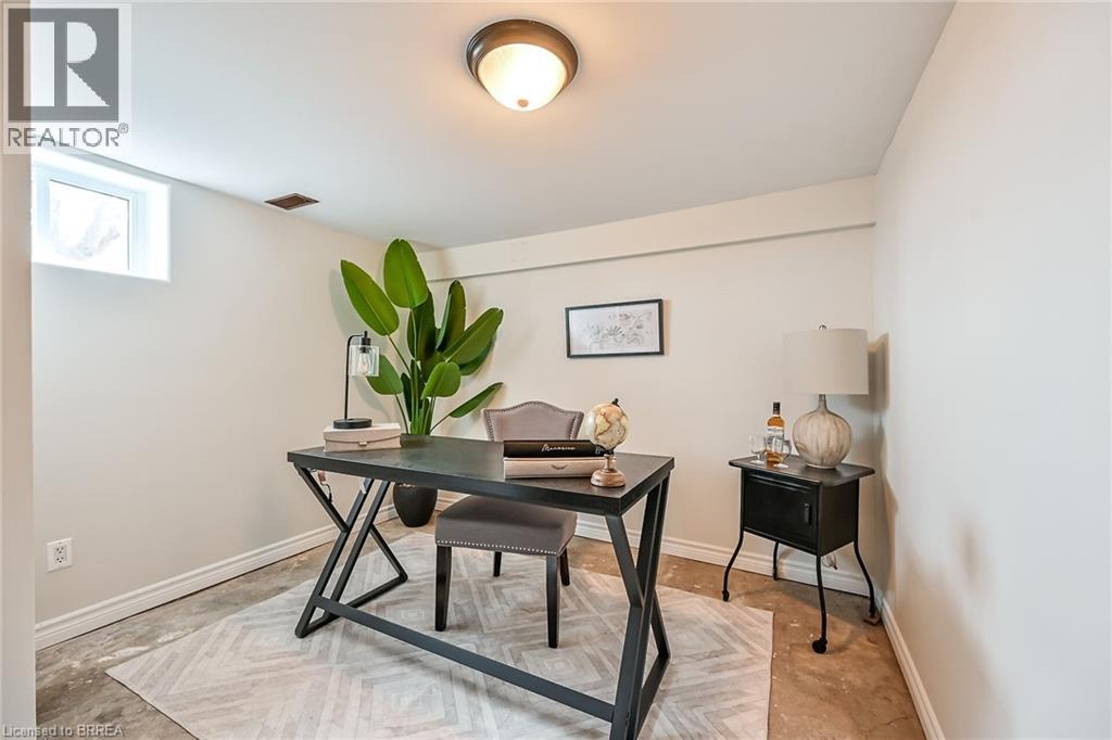 Photo 2 of 119 Wetmores Road, Mount Pleasant ON