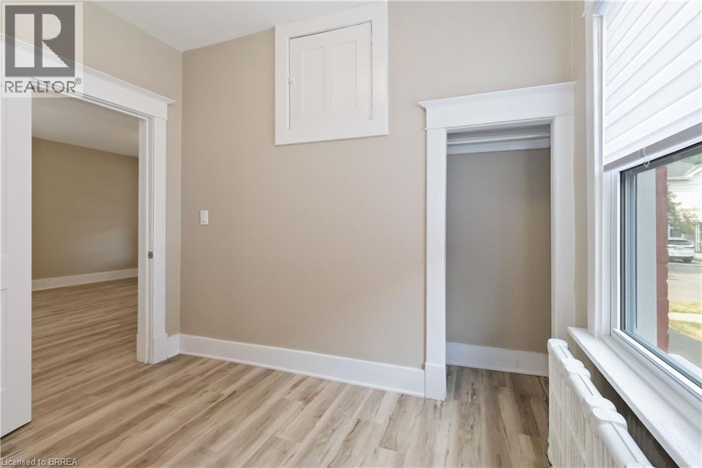 Photo 2 of 179 Grey Street, Brantford ON