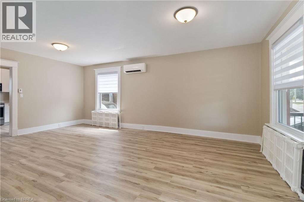 Photo 15 of 179 Grey Street, Brantford ON