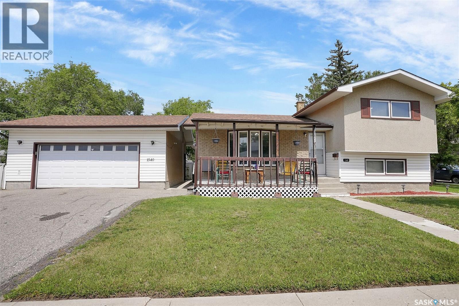 Photo 4 of 1540 9th Avenue E, Regina SK