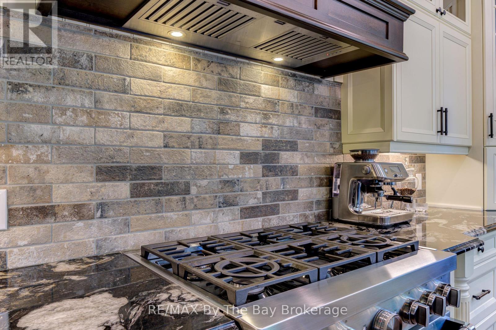 Photo 30 of 833 Eastdale Drive, Wasaga Beach ON