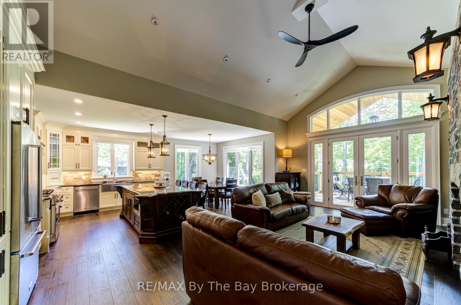 Photo 3 of 833 Eastdale Drive, Wasaga Beach ON