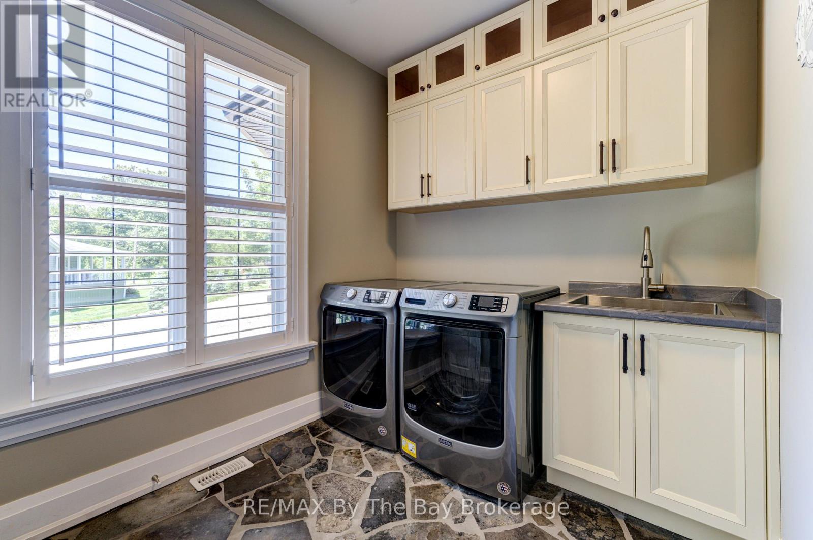 Photo 12 of 833 Eastdale Drive, Wasaga Beach ON