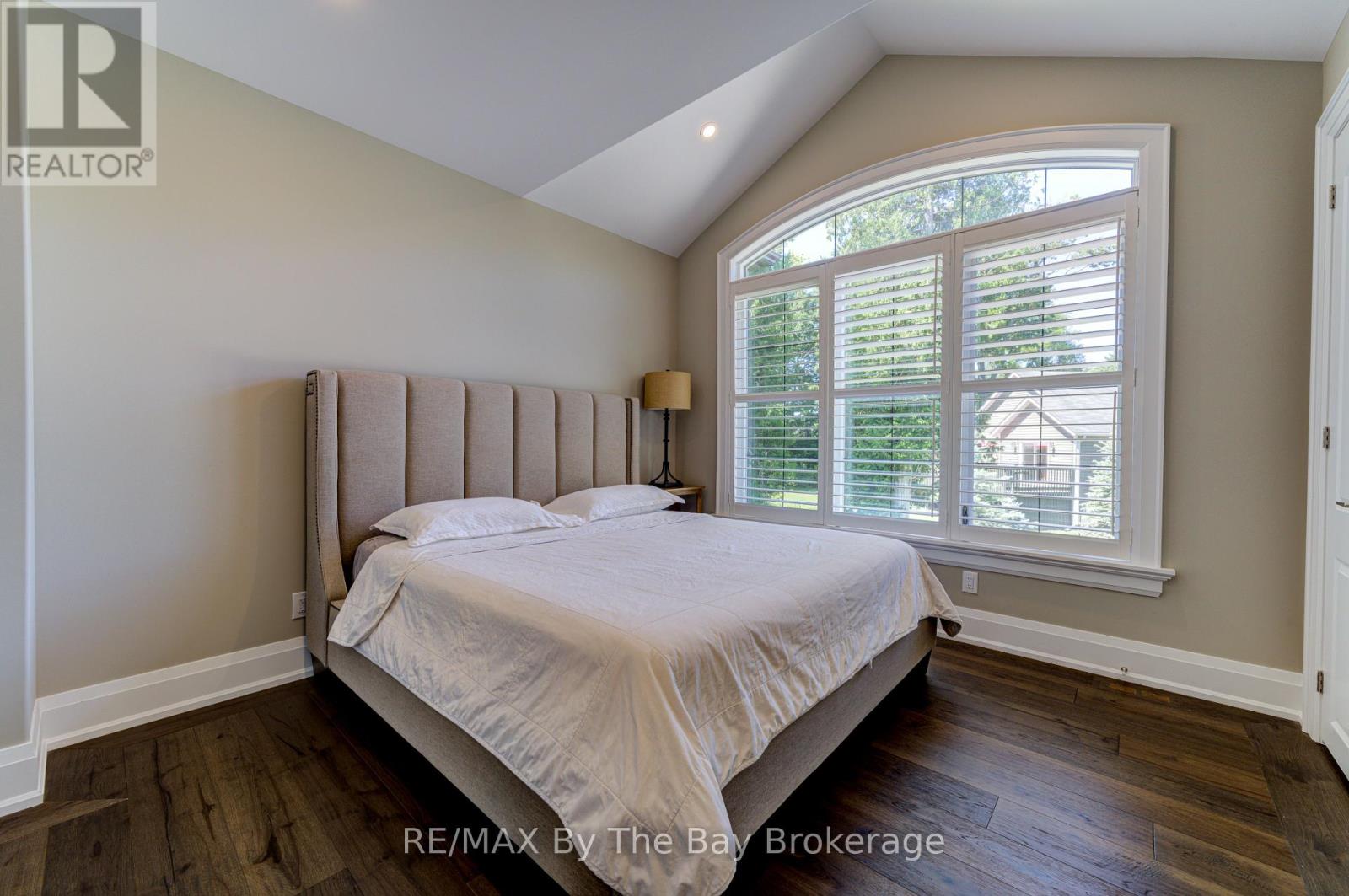 Photo 16 of 833 Eastdale Drive, Wasaga Beach ON