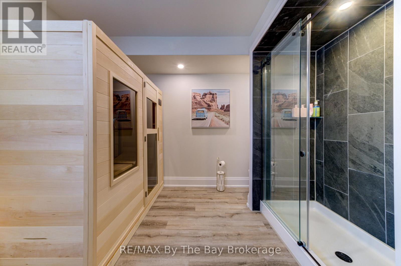 Photo 4 of 833 Eastdale Drive, Wasaga Beach ON