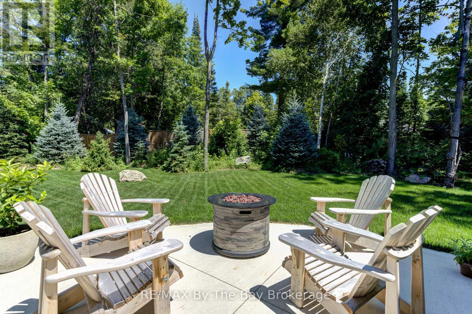 Photo 31 of 833 Eastdale Drive, Wasaga Beach ON