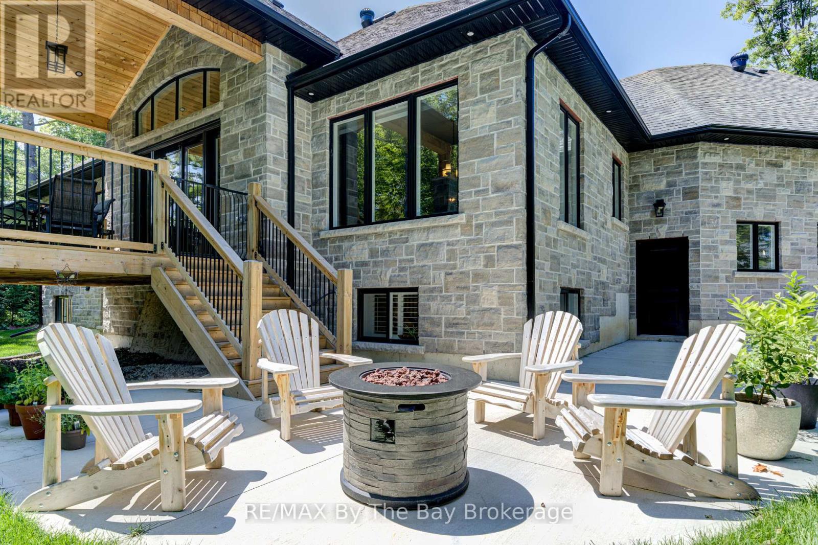 Photo 1 of 833 Eastdale Drive, Wasaga Beach ON