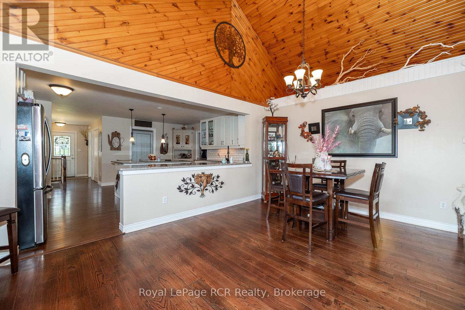 Photo 34 of 113 Glenwood Place, West Grey ON
