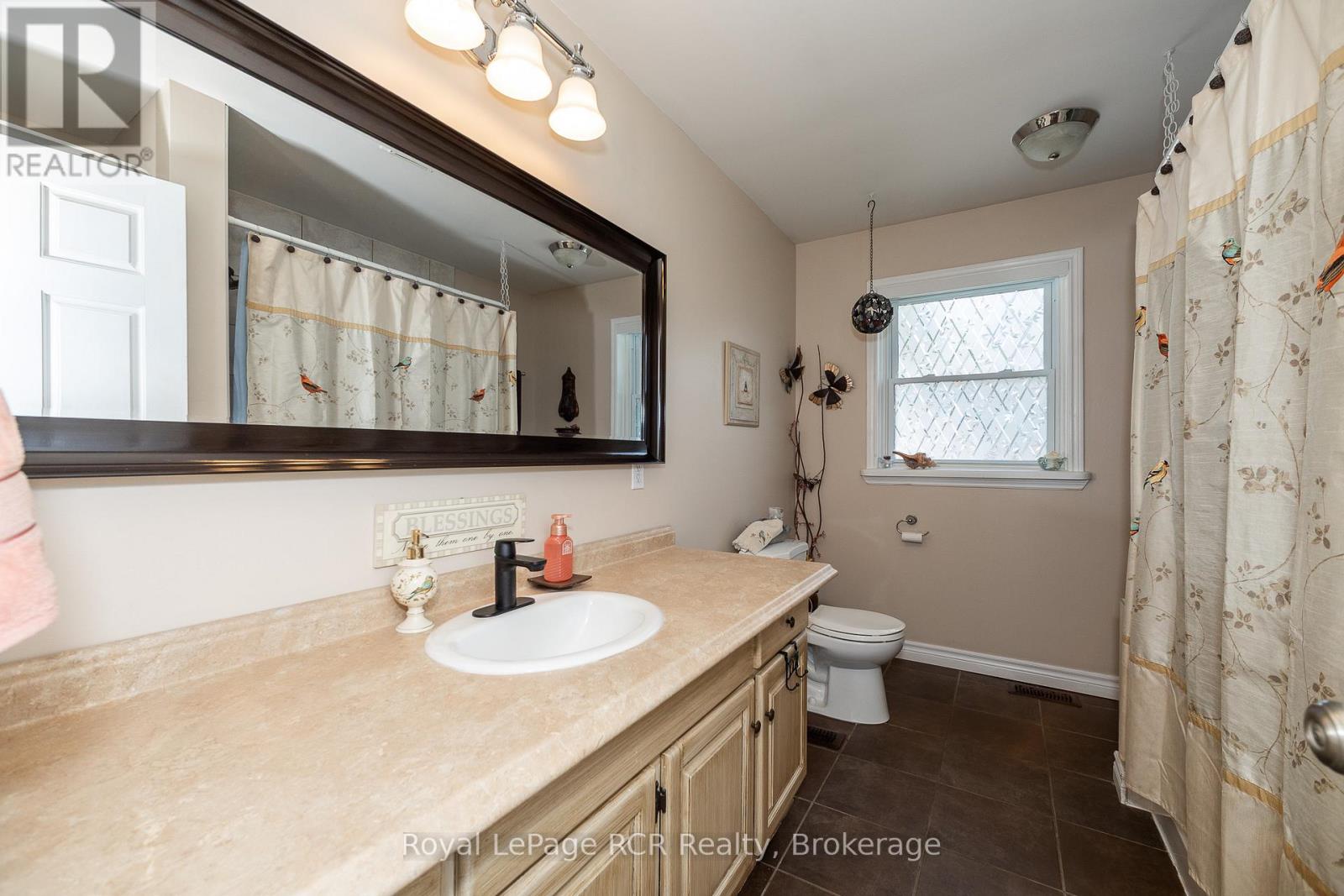 Photo 12 of 113 Glenwood Place, West Grey ON