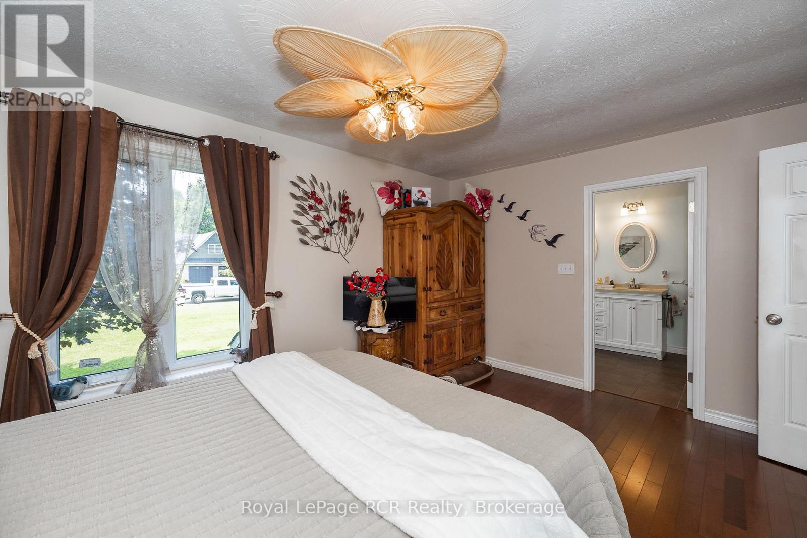 Photo 6 of 113 Glenwood Place, West Grey ON