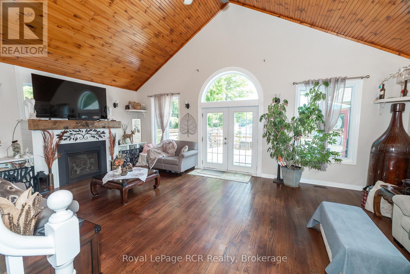 Photo 46 of 113 Glenwood Place, West Grey ON