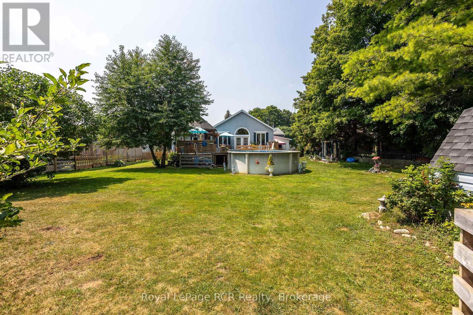 Photo 19 of 113 Glenwood Place, West Grey ON