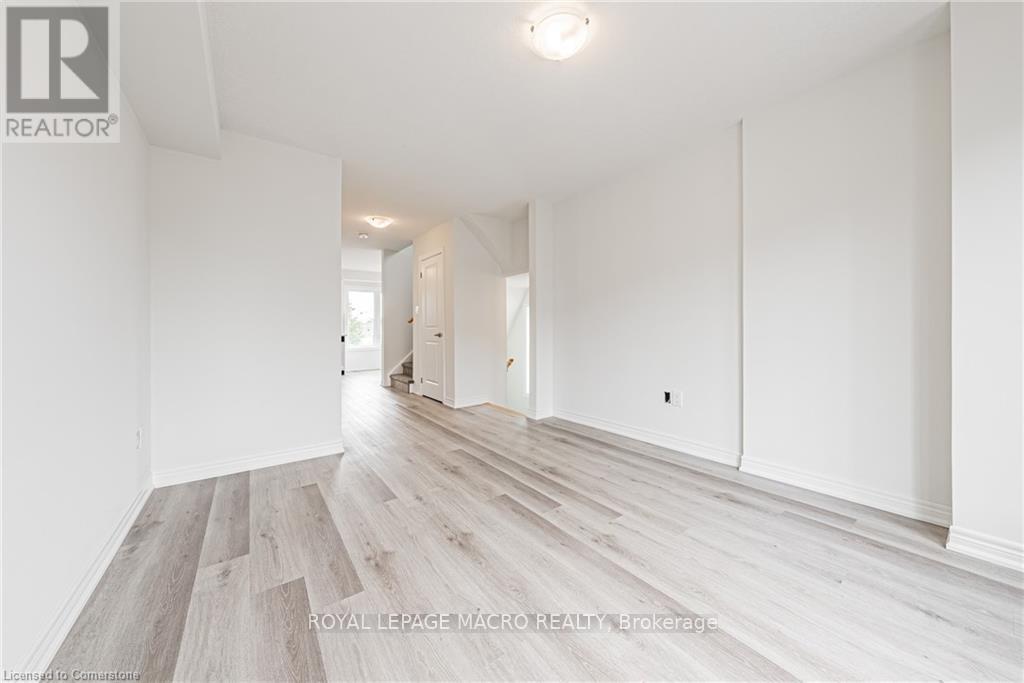Photo 4 of 9 B Bingham Road, Hamilton ON