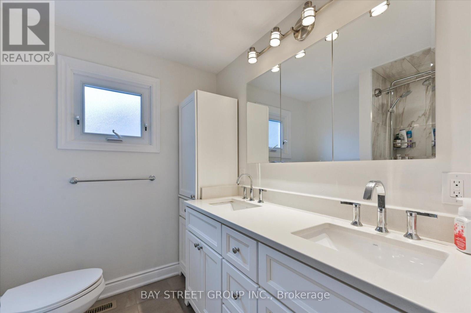 Photo 14 of 378 East 24th Street, Hamilton ON