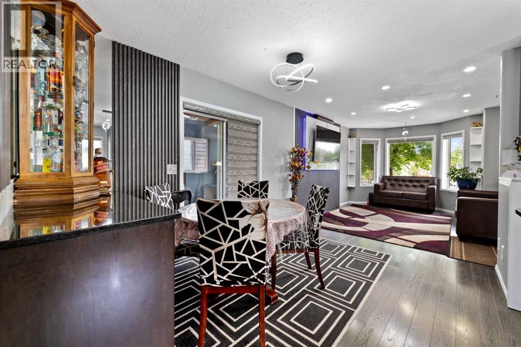 Photo 6 of 265 Martinglen Way Ne, Calgary AB