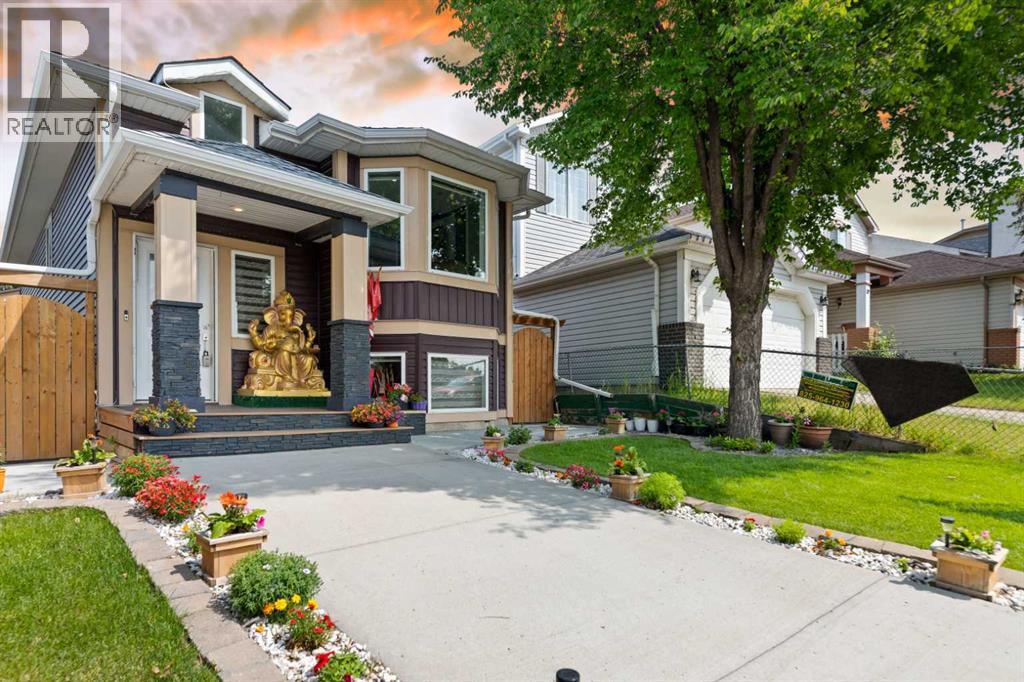 Photo 26 of 265 Martinglen Way Ne, Calgary AB