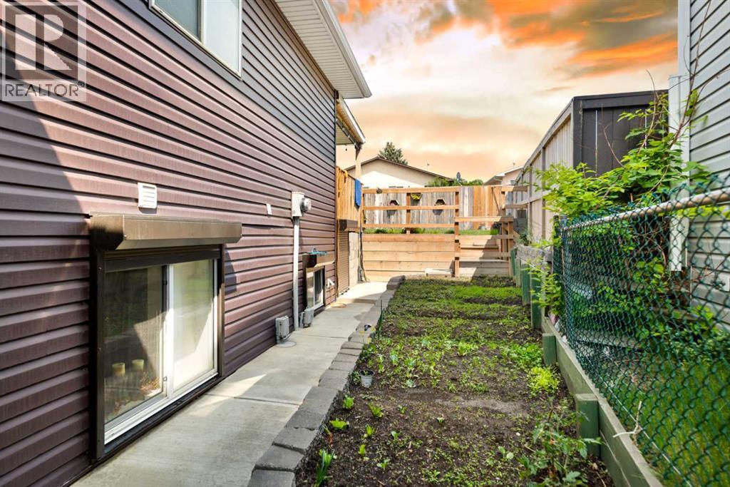Photo 29 of 265 Martinglen Way Ne, Calgary AB