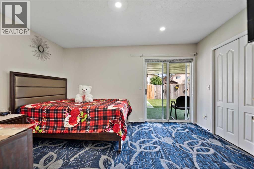Photo 13 of 265 Martinglen Way Ne, Calgary AB