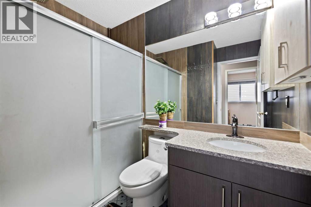 Photo 27 of 265 Martinglen Way Ne, Calgary AB