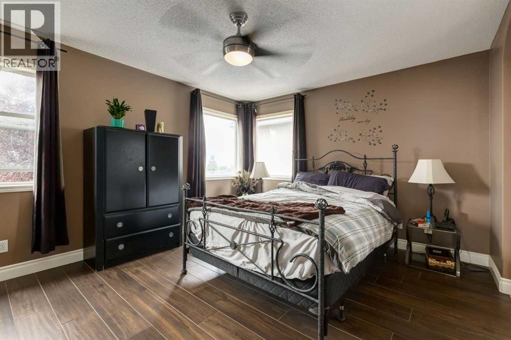 Photo 29 of 169 Tuscany Ridge Park Nw, Calgary AB