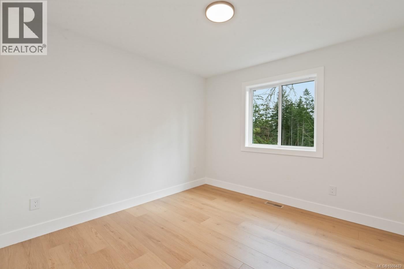 557 Belford Pl - 22