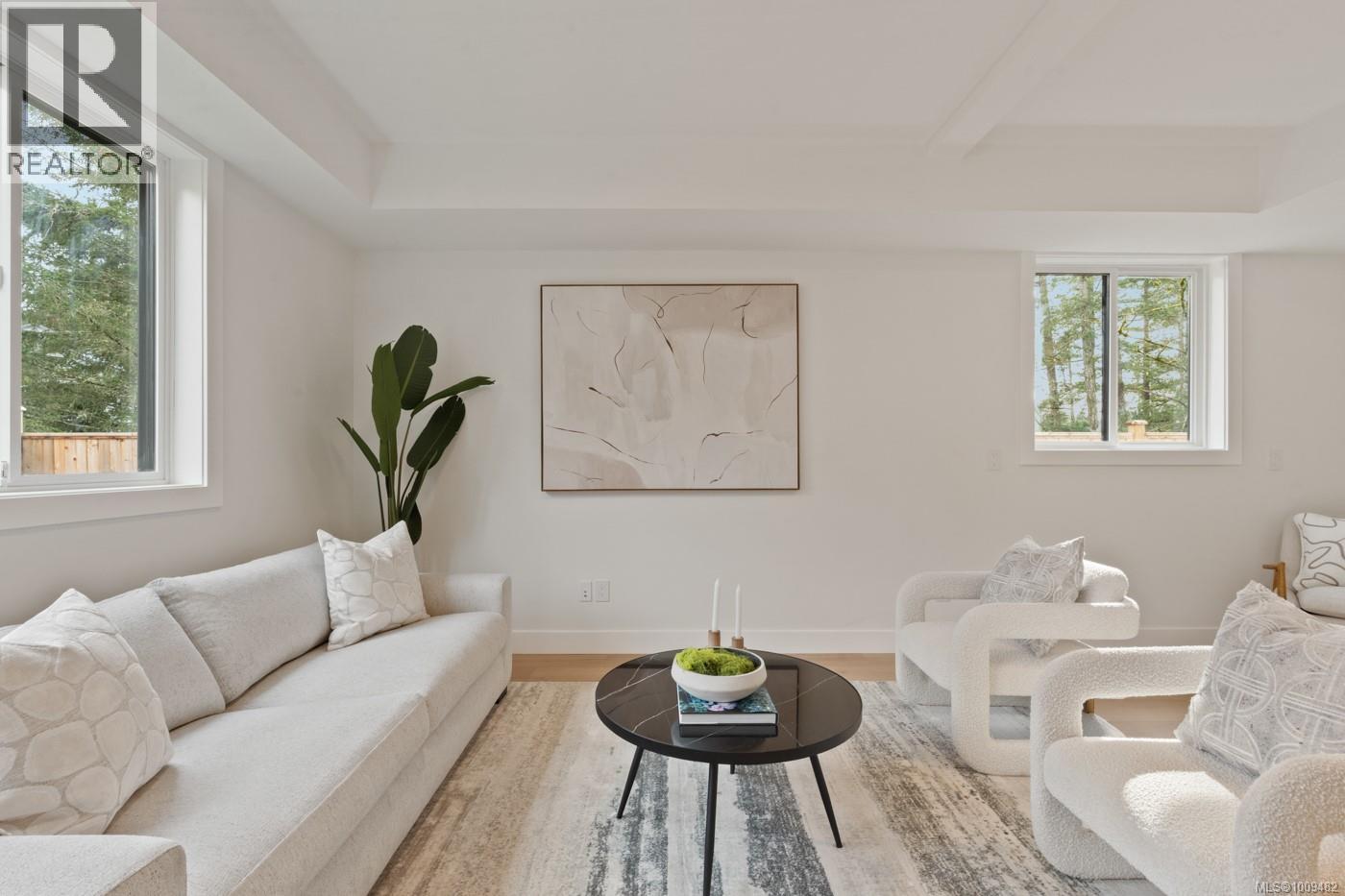 557 Belford Pl - 18
