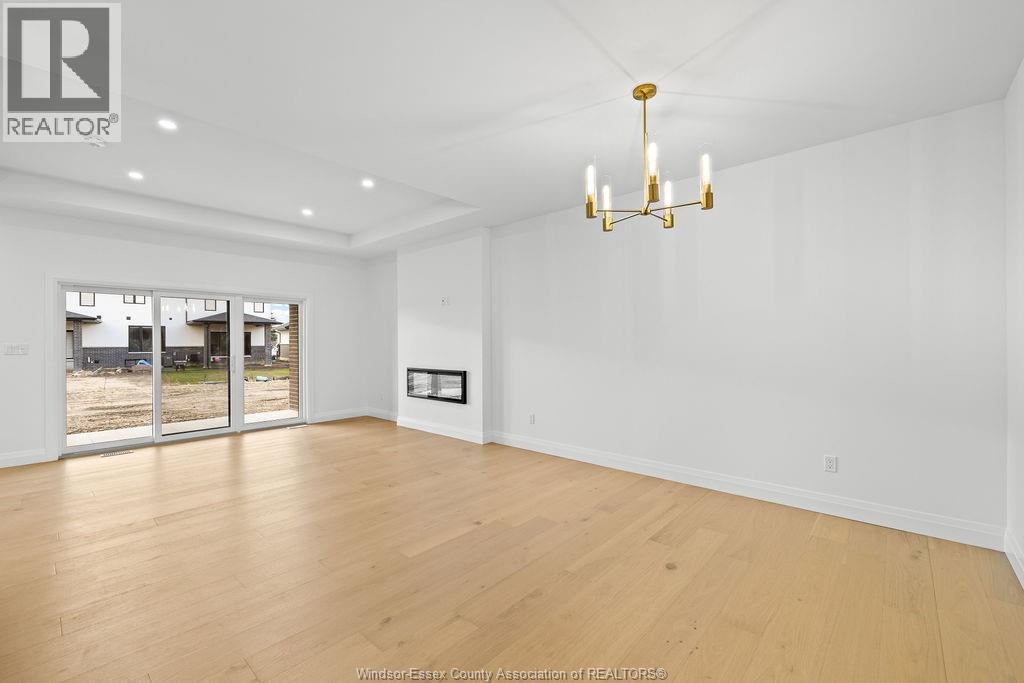 Photo 23 of 8024 Meo Boulevard, Lasalle ON