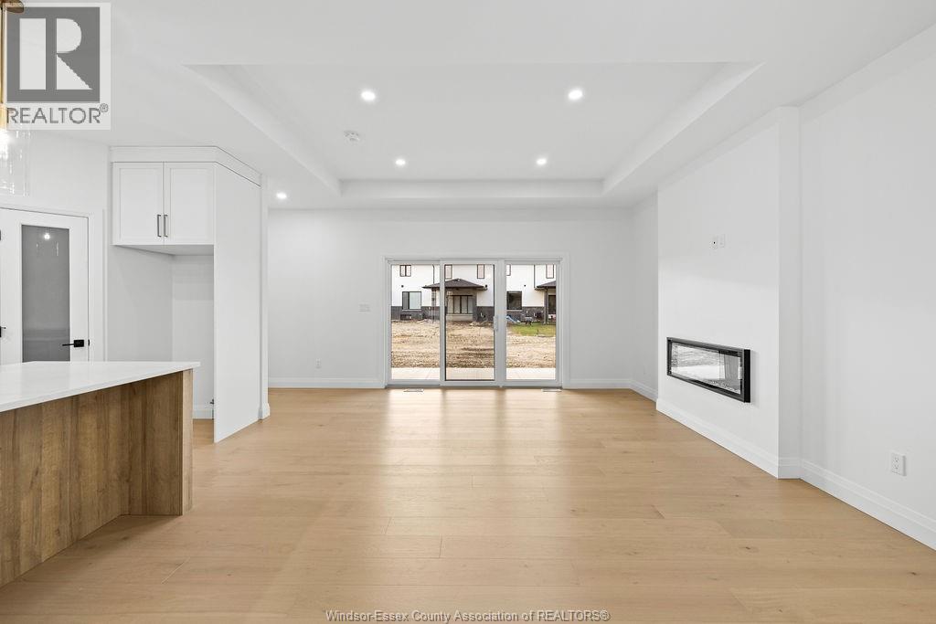 Photo 1 of 8024 Meo Boulevard, Lasalle ON