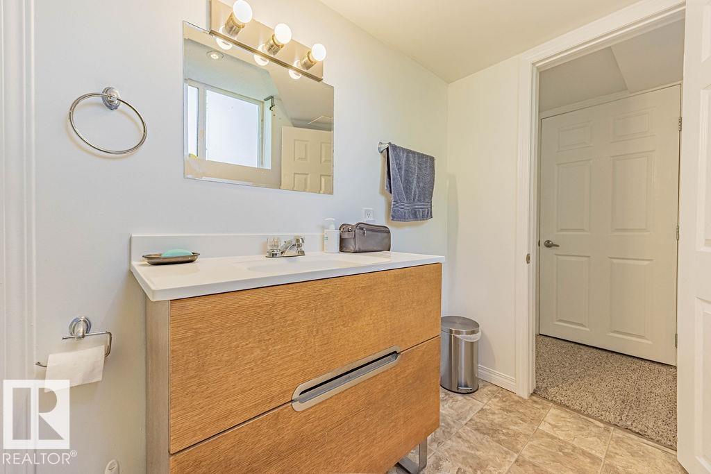 Photo 28 of 11606 67 St Nw, Edmonton AB