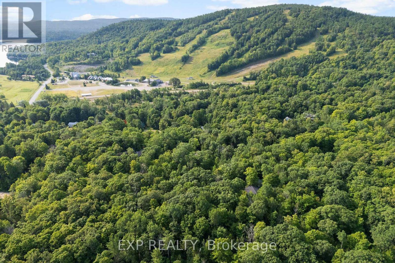 Photo 4 of 004 Crestview Drive, Greater Madawaska ON