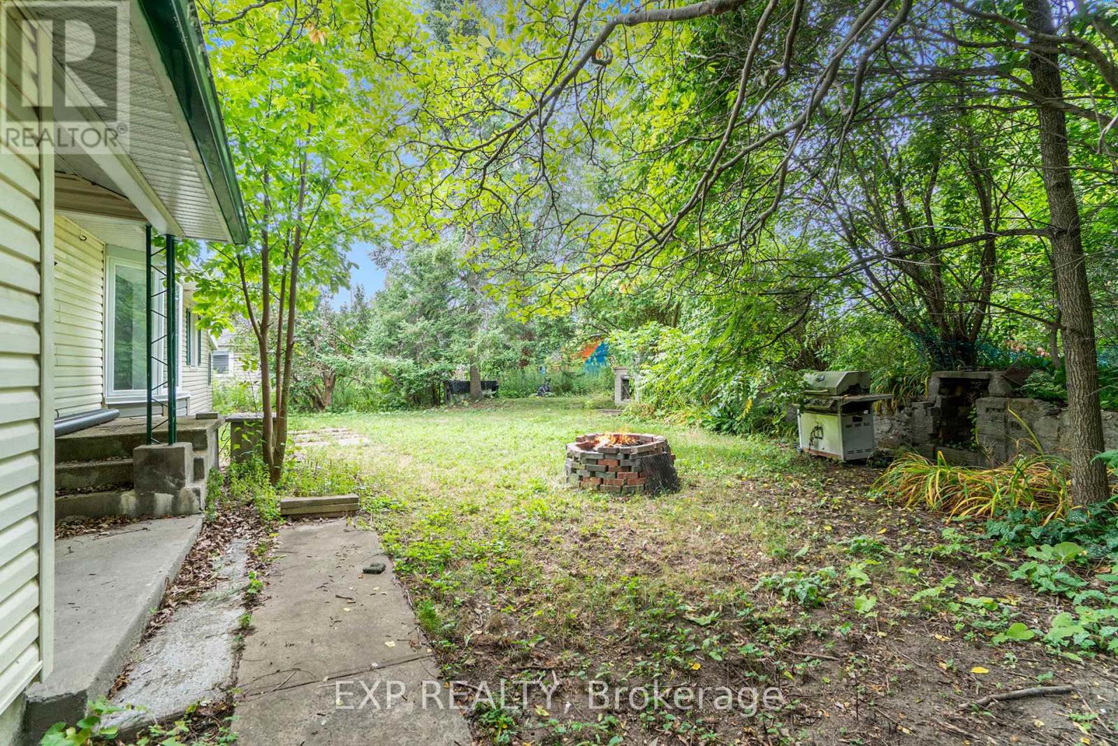 Photo 33 of 3854 Prince Of Wales Drive, Ottawa ON