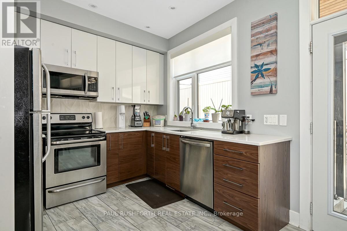 Photo 10 of A 1368 Belcourt Boulevard, Ottawa ON