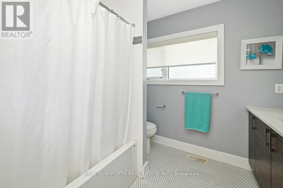 Photo 14 of A 1368 Belcourt Boulevard, Ottawa ON