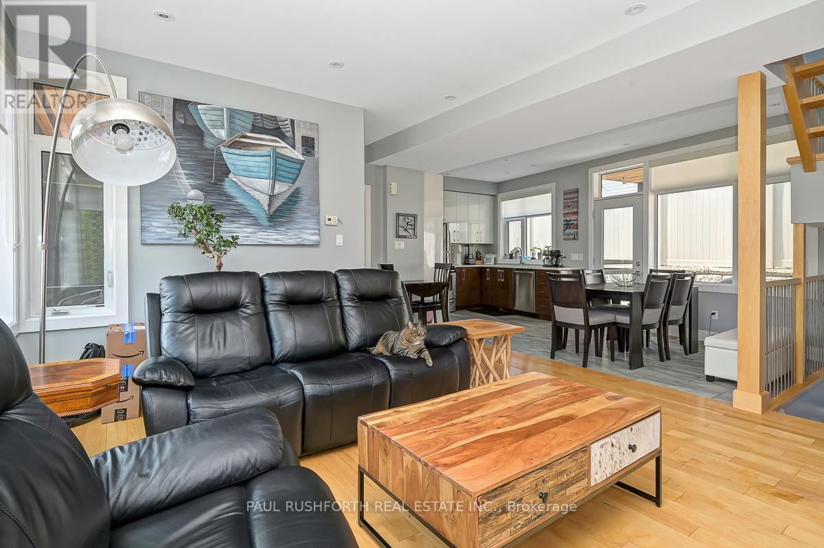 Photo 6 of A 1368 Belcourt Boulevard, Ottawa ON
