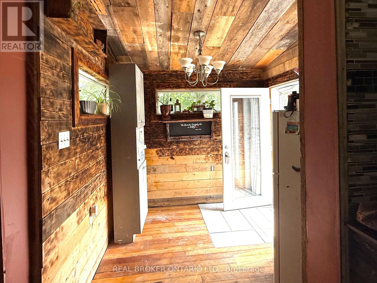 Photo 5 of 2401 Totem Ranch Road, North Grenville ON