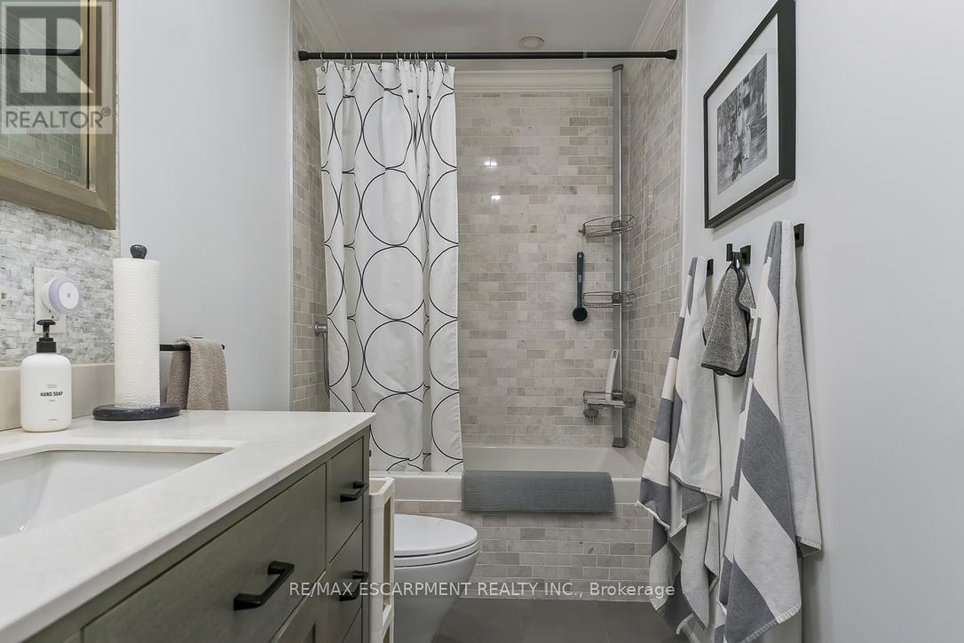 Photo 30 of 1487 Chriseden Drive, Mississauga ON